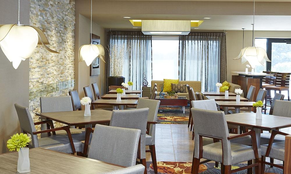 Courtyard By Marriott Ithaca Airport/University Eksteriør billede