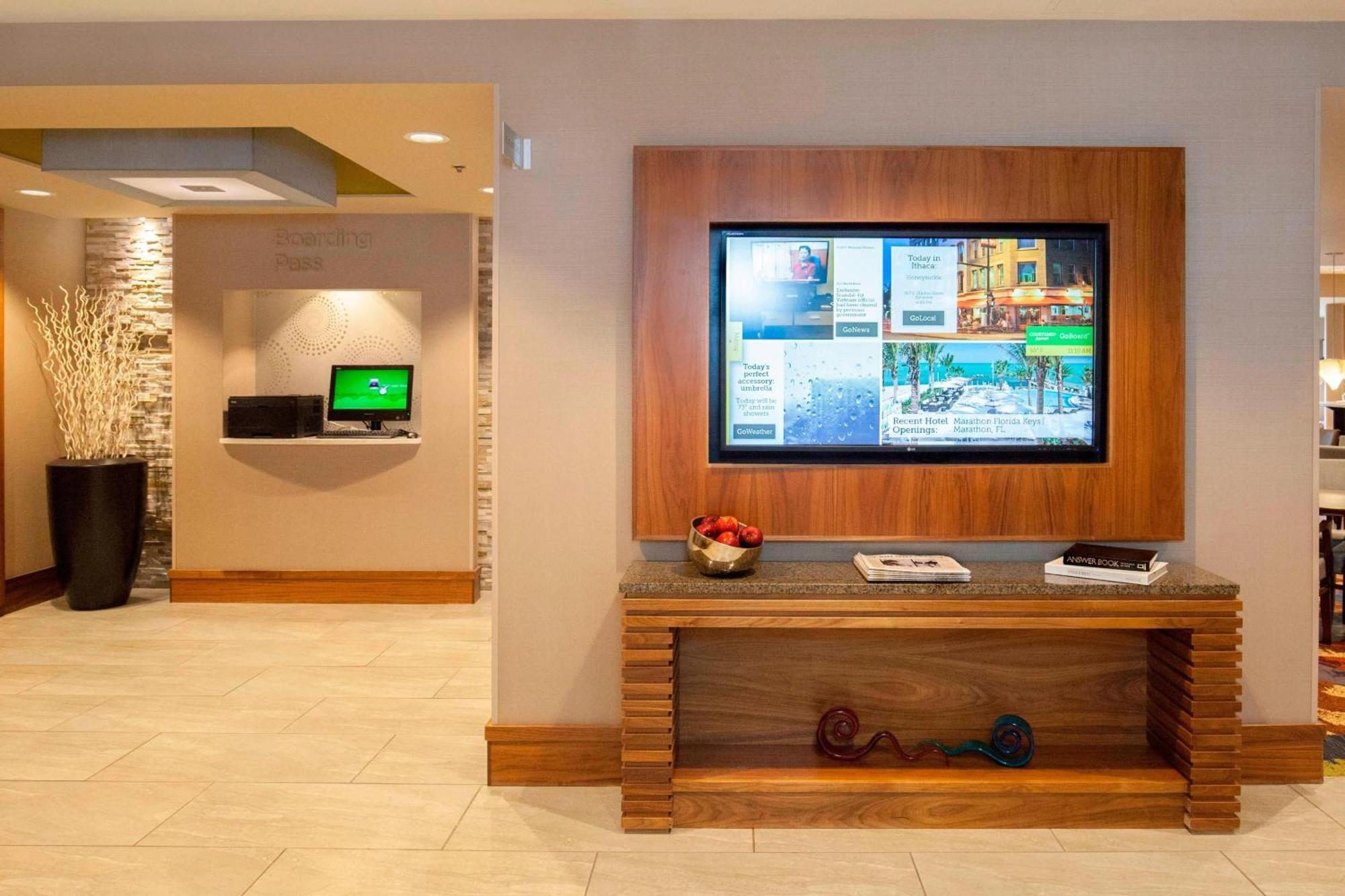 Courtyard By Marriott Ithaca Airport/University Eksteriør billede