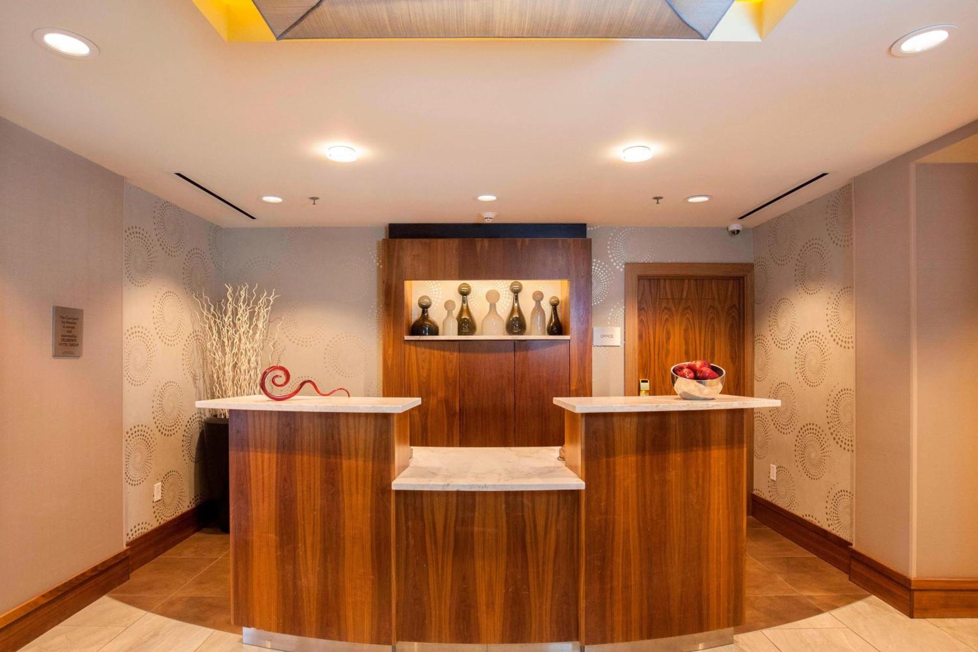 Courtyard By Marriott Ithaca Airport/University Eksteriør billede