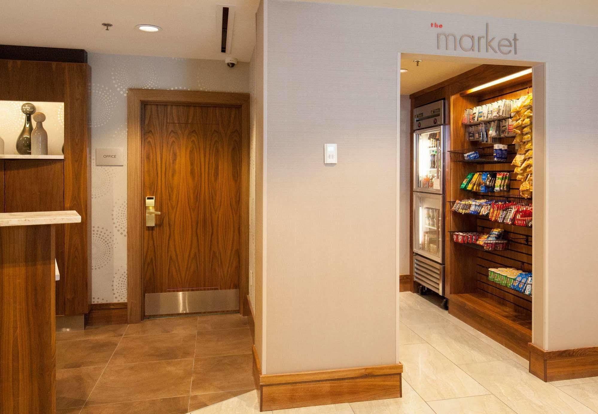 Courtyard By Marriott Ithaca Airport/University Eksteriør billede