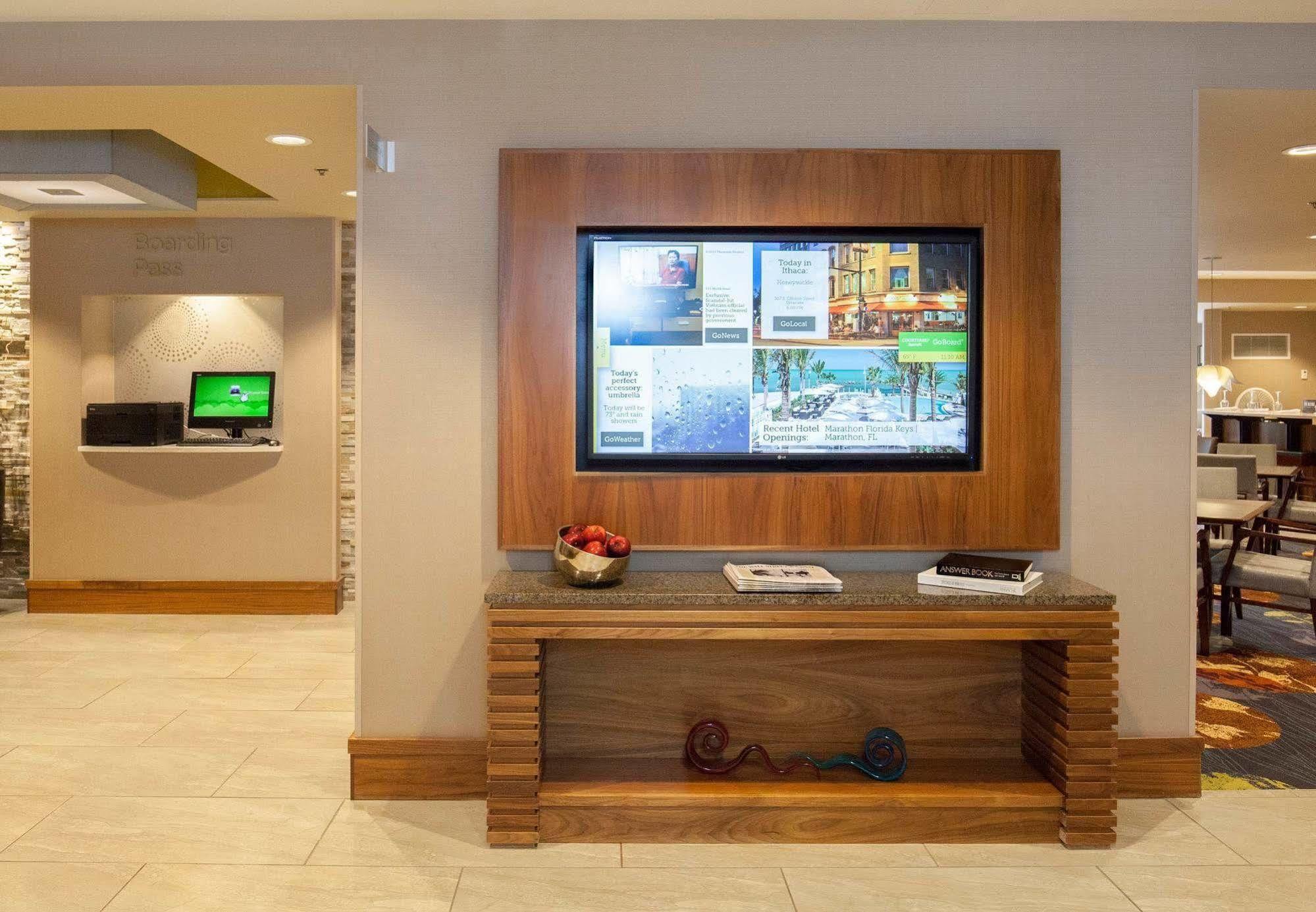 Courtyard By Marriott Ithaca Airport/University Eksteriør billede